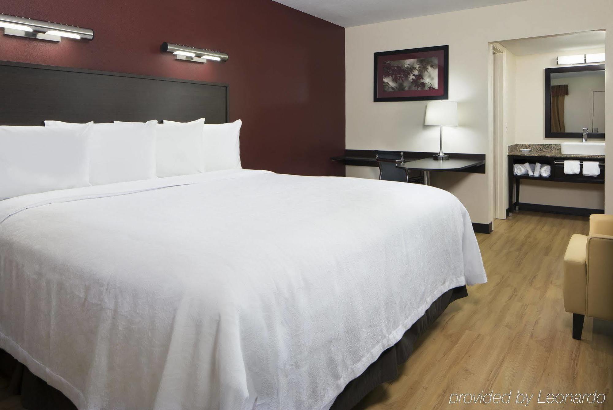 Red Roof Inn Plus+ Birmingham East - Irondale/Airport Exteriör bild